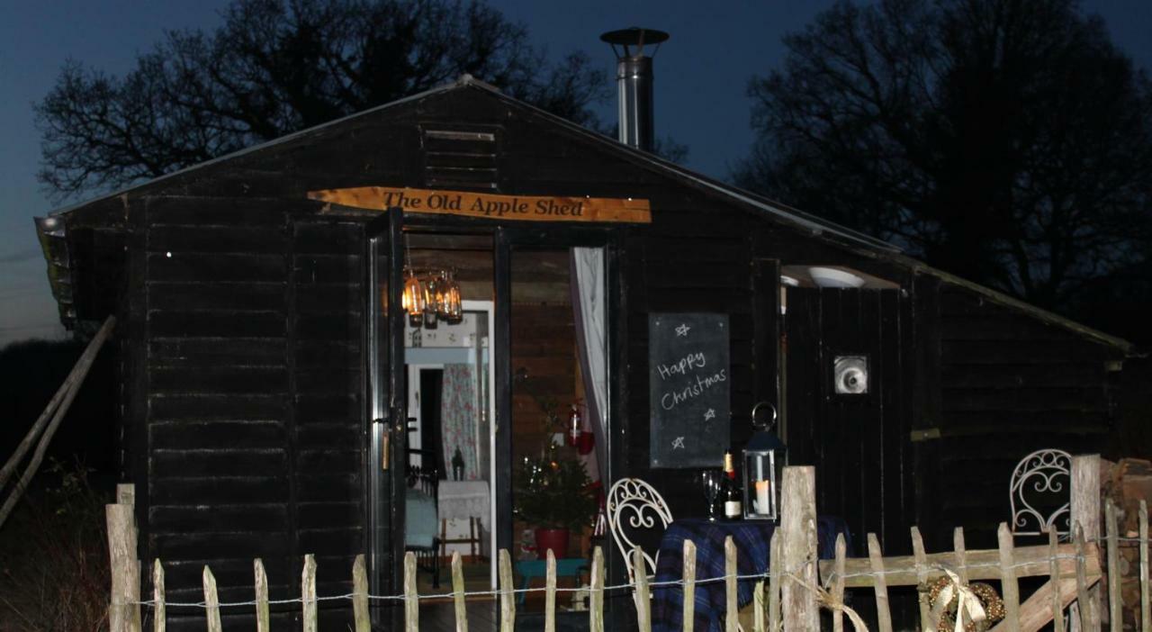 The Old Apple Shed Cosy Heated In A Meadow Close To The Charming Village Of Bethersden Chalet